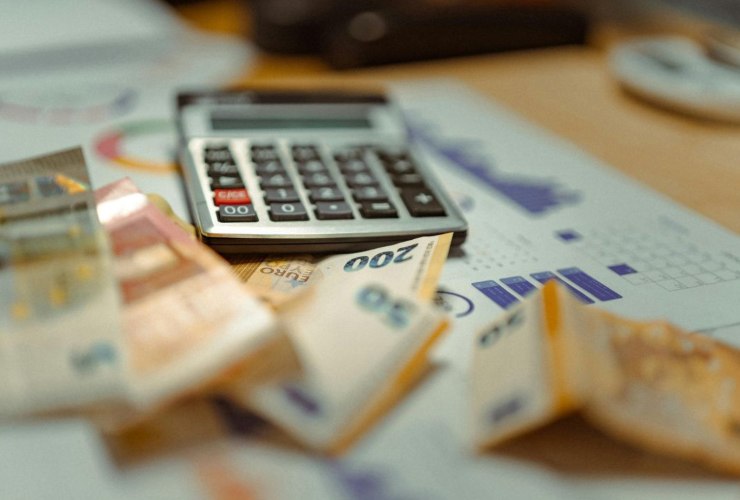 Aumenti per tutti in bolletta: oltre 400 euro in arrivo