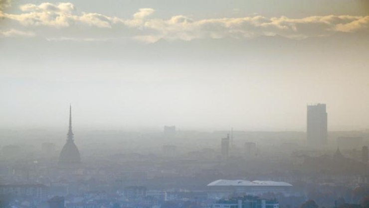 Cappa di smog a Torino (web) - Valsusanews.it