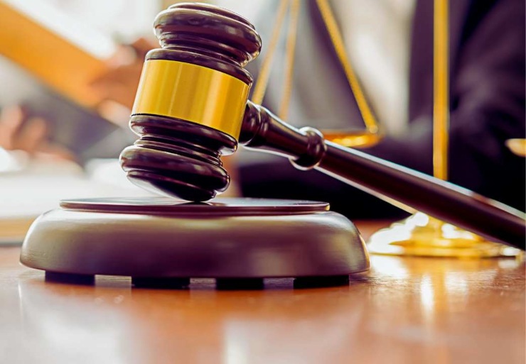 Tribunale: lavoro e retribuzione