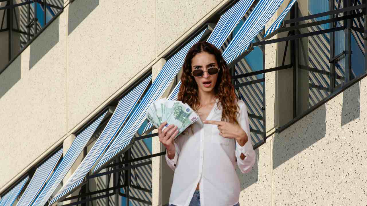Casa, è stata un forno tutta l’estate: se installi adesso tende da sole o zanzariere oscuranti lo Stato ti regala 30.000€ | Temperatura regolabile tutto l’anno
