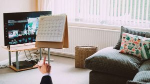 Addio al canone RAI se hai questa età: ecco chi non lo paga