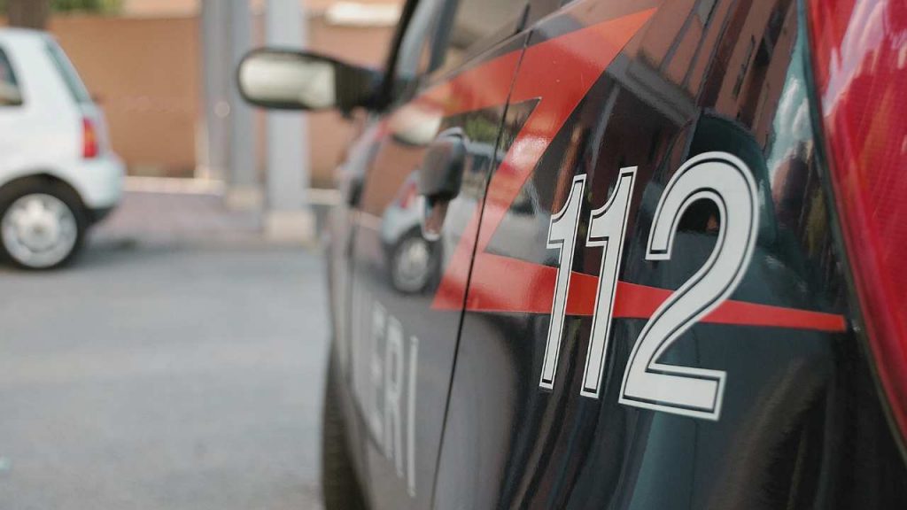 Carabinieri (canva) Valsusanews.it
