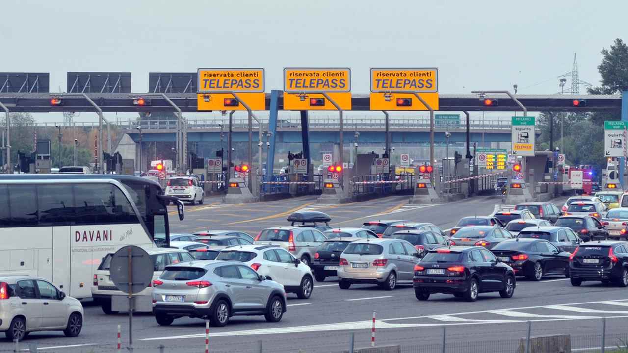 Coda casello autostradale (web) - Valsusanews.it