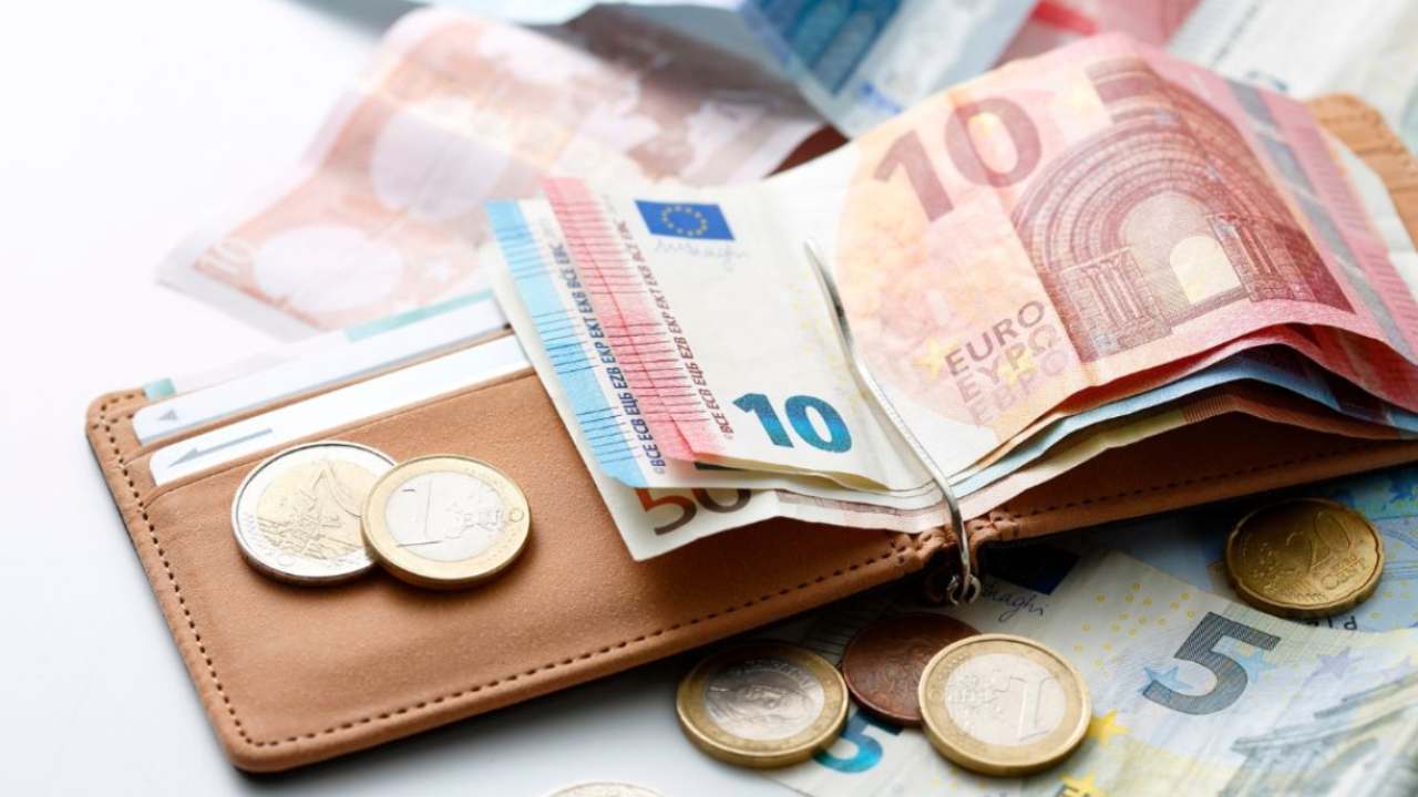 Tredicesima anticipata dall'INPS: nuovo accredito extra