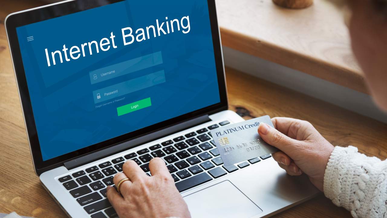 ATTENZIONE – Banche inventano il tasto “invia e pentiti”: perdi i soldi se fai un errore sul bonifico | Dal 9 ottobre è attiva la trappola