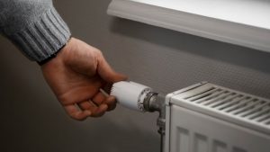 Il metodo alternativo al termosifone per riscaldare casa