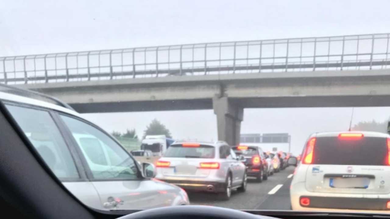 Traffico in tangenziale Torino (Instagram) Valsusanews.it